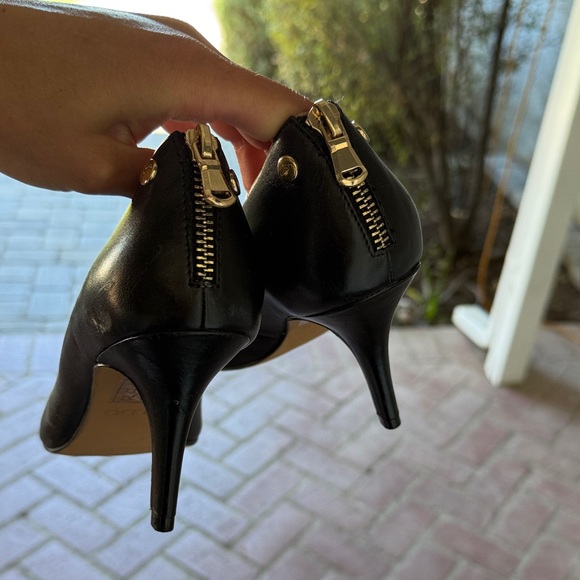 Aldo Classic Black Heels - Picture 2 of 3